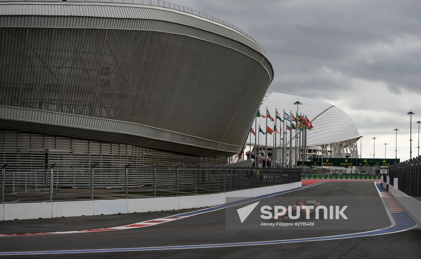 Auto racing. Formula-1. Russian Grand Prix. Free practice