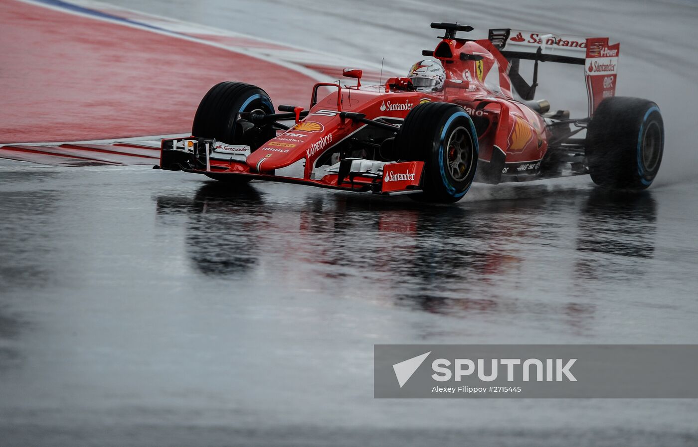 Auto racing. Formula-1. Russian Grand Prix. Free practice