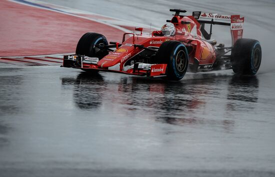 Auto racing. Formula-1. Russian Grand Prix. Free practice