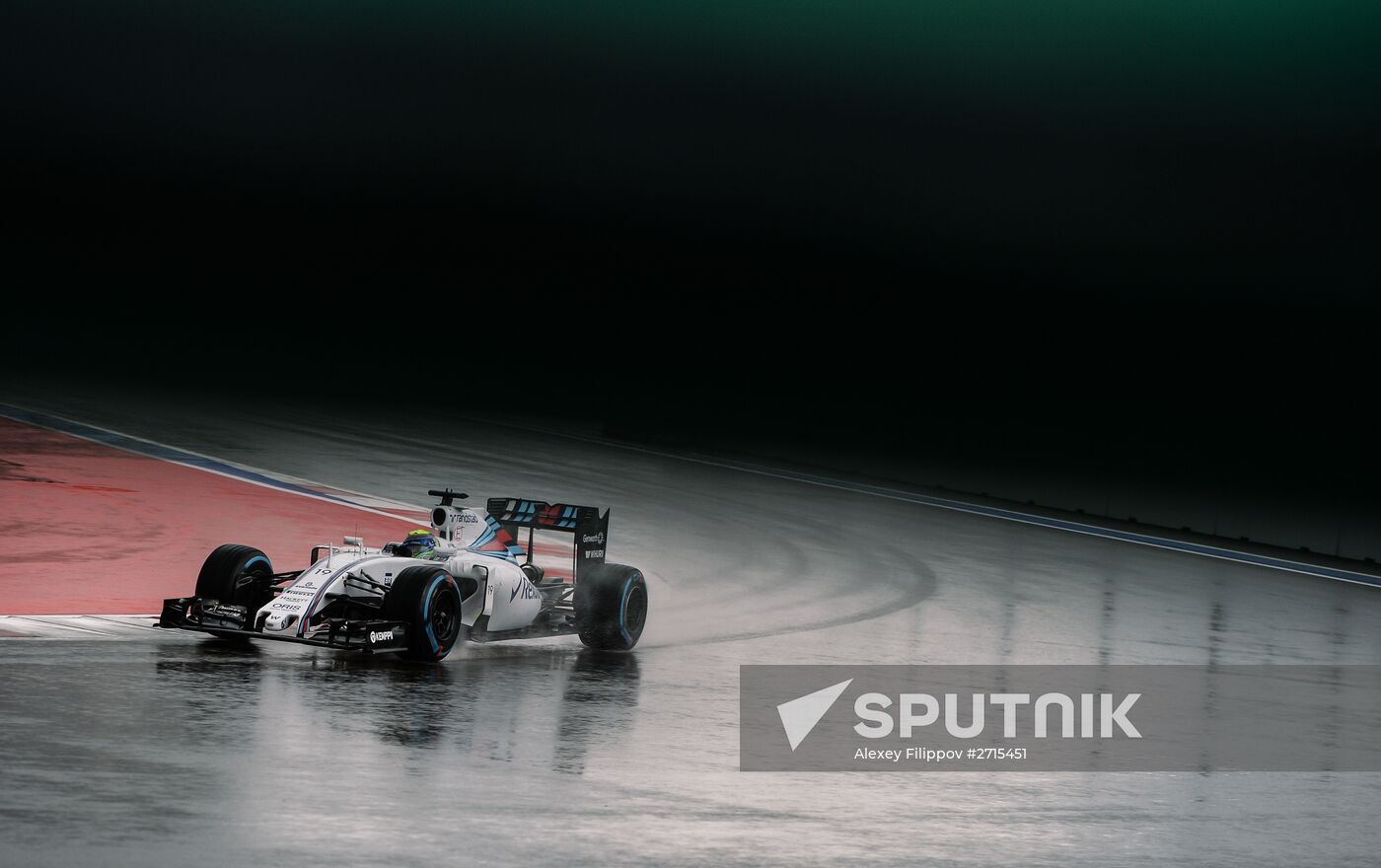 Auto racing. Formula-1. Russian Grand Prix. Free practice