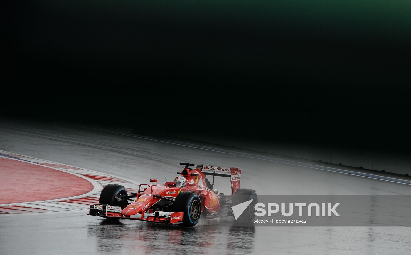 Auto racing. Formula-1. Russian Grand Prix. Free practice