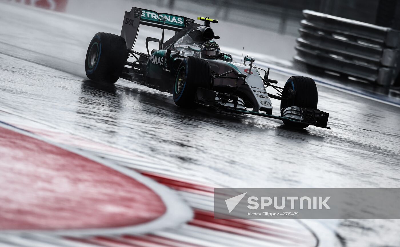 Auto racing. Formula-1. Russian Grand Prix. Free practice