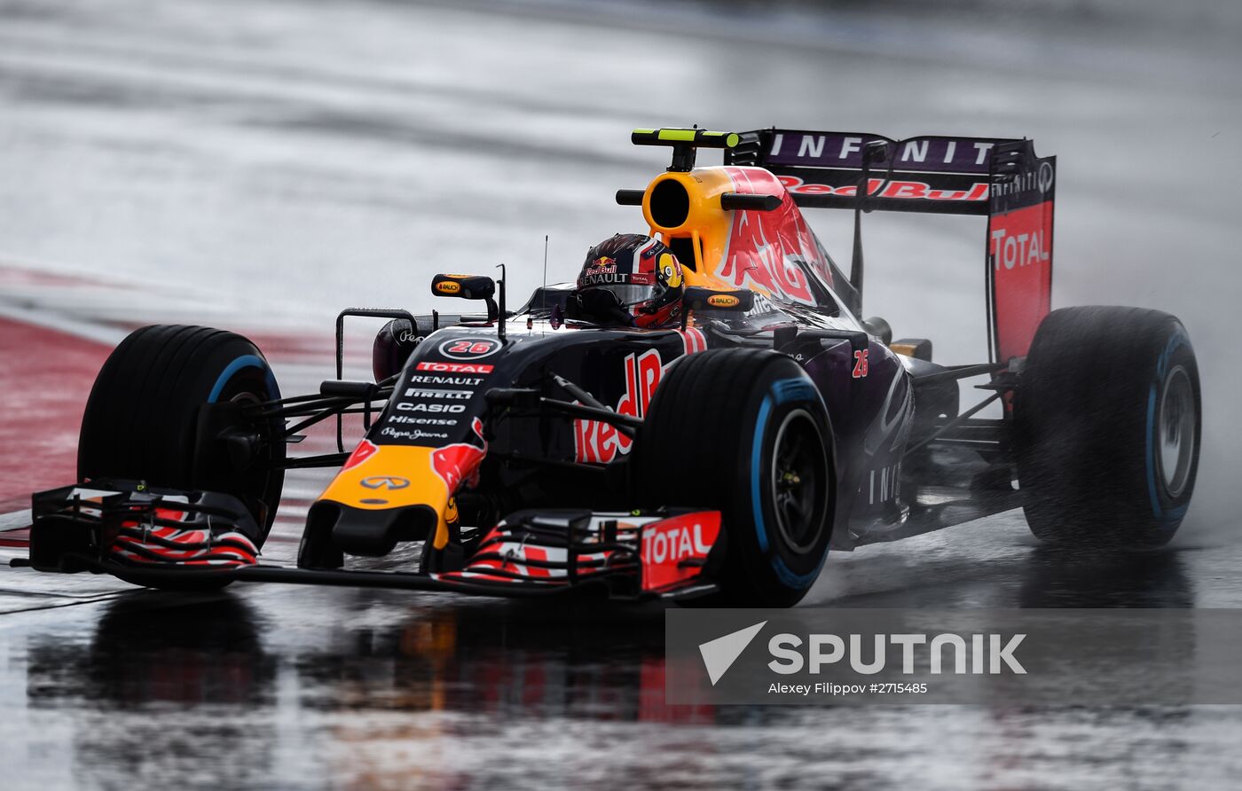 Auto racing. Formula-1. Russian Grand Prix. Free practice