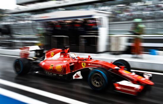 Auto racing. Formula-1. Russian Grand Prix. Free practice