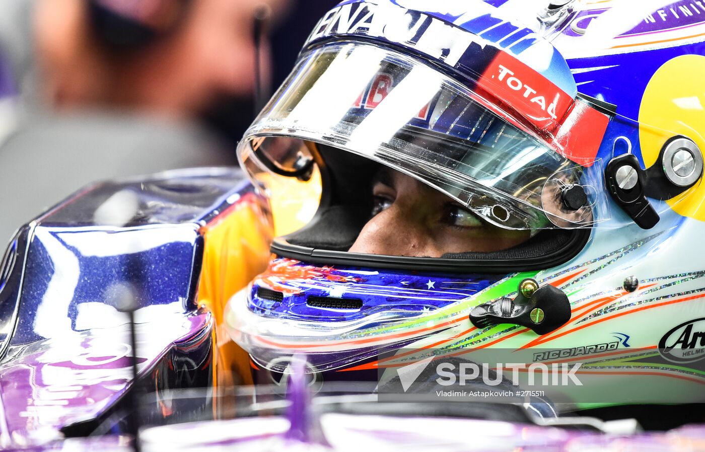 Auto racing. Formula-1. Russian Grand Prix. Free practice