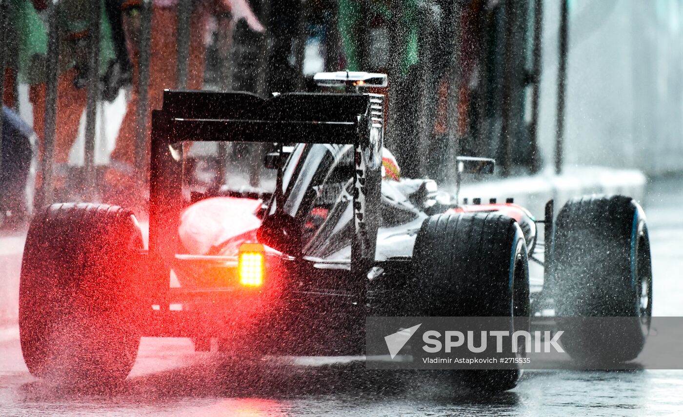 Auto racing. Formula-1. Russian Grand Prix. Free practice