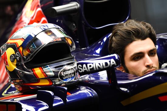 Auto racing. Formula-1. Russian Grand Prix. Free practice