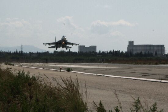 Russian aircraft at Latakia airport