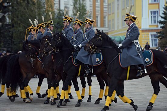 Changing of the Foot and Mounted Guards of the Presiential Regiment