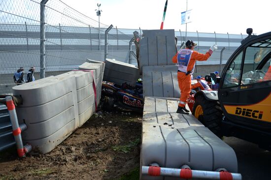 Car racing. 2015 Formula 1 Russian Grand Prix. Practice 3