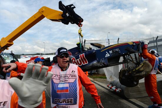 Car racing. 2015 Formula 1 Russian Grand Prix. Practice 3