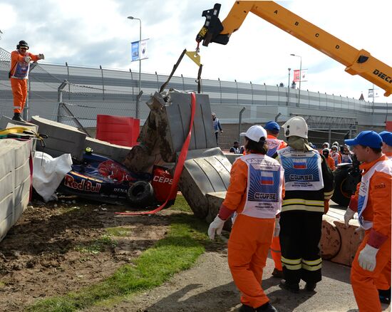 Car racing. 2015 Formula 1 Russian Grand Prix. Practice 3