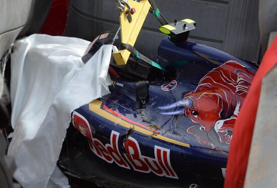 Car racing. 2015 Formula 1 Russian Grand Prix. Practice 3
