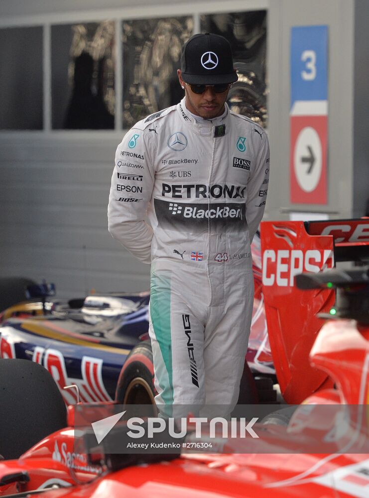 Car racing. 2015 Formula One Russian Grand Prix. Qualifying