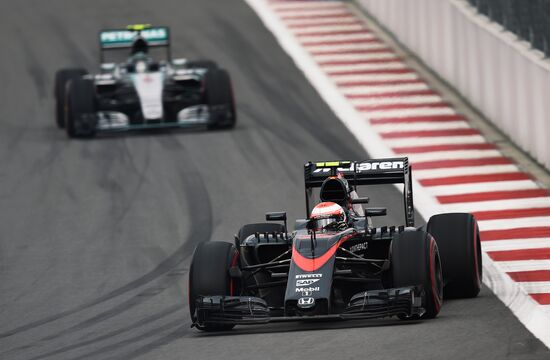 Car racing. 2015 Formula One Russian Grand Prix. Qualifying