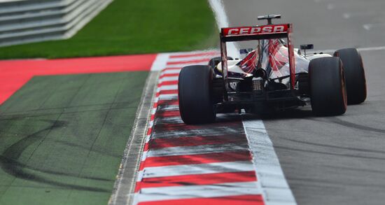 Car racing. 2015 Formula One Russian Grand Prix. Qualifying