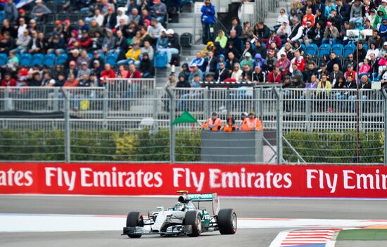 Car racing. 2015 Formula One Russian Grand Prix. Qualifying