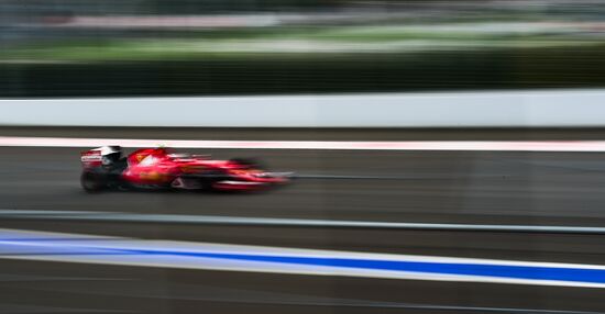 Car racing. 2015 Formula One Russian Grand Prix. Qualifying