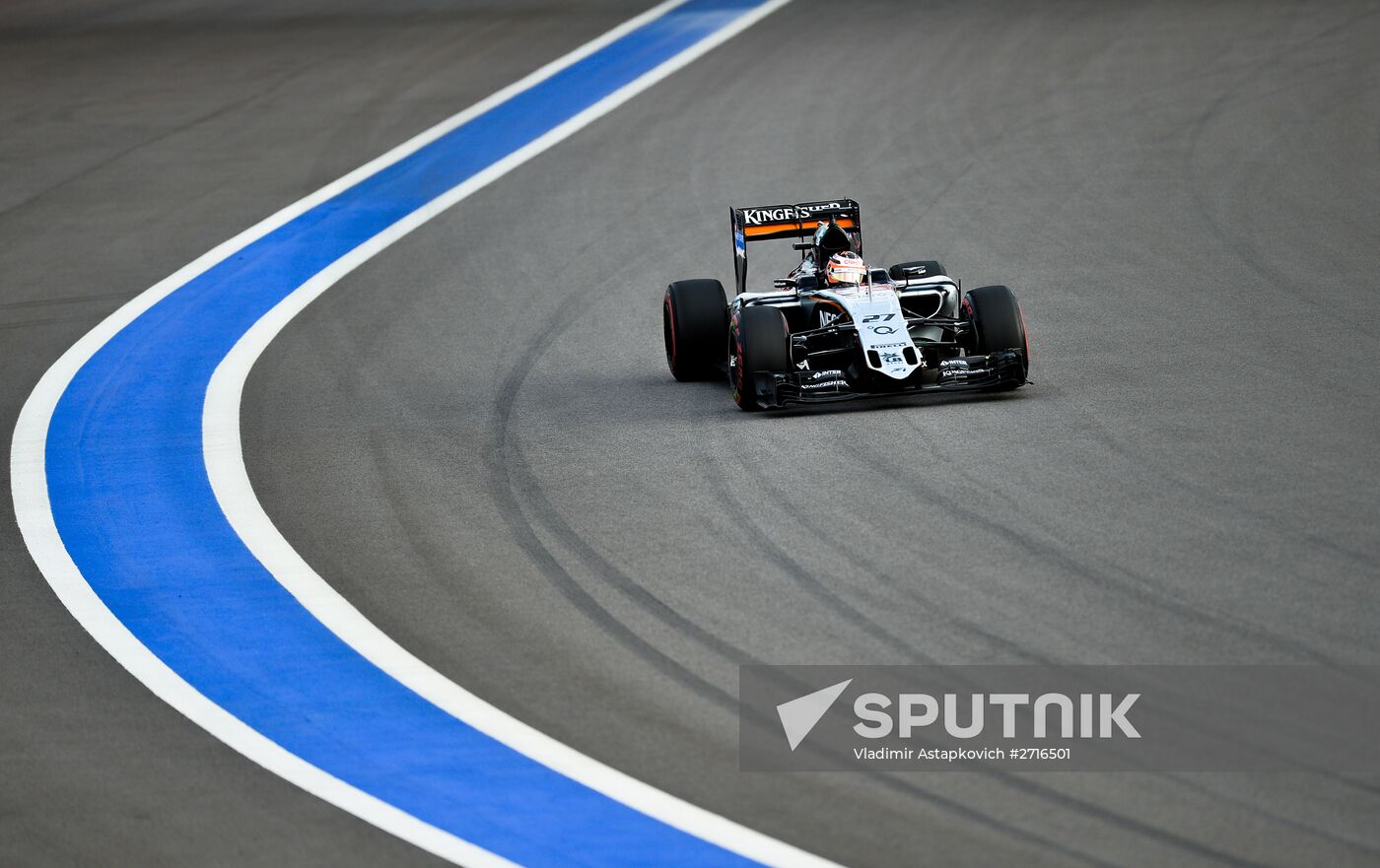 Car racing. 2015 Formula One Russian Grand Prix. Qualifying