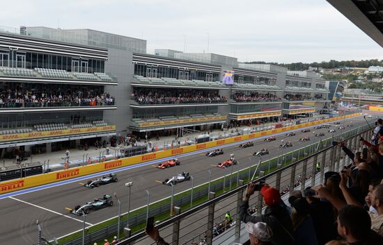 Car racing. 2015 Formula 1 Russian Grand Prix. Race