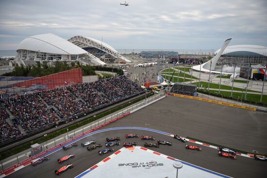 Car racing. 2015 Formula 1 Russian Grand Prix. Race