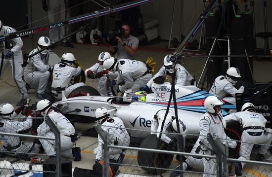 Car racing. 2015 Formula 1 Russian Grand Prix. Race