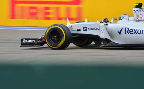Car racing. 2015 Formula 1 Racing Grand Prix. Race
