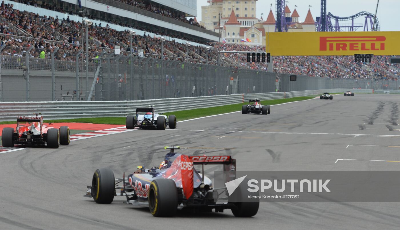 Car racing. 2015 Formula 1 Russian Grand Prix. Race