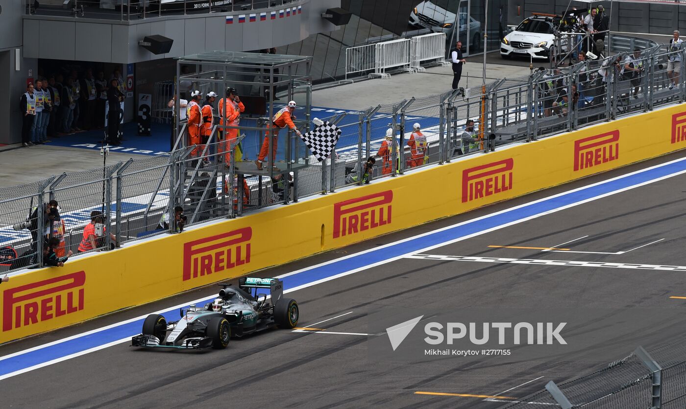 Car racing. 2015 Formula 1 Russian Grand Prix. Race