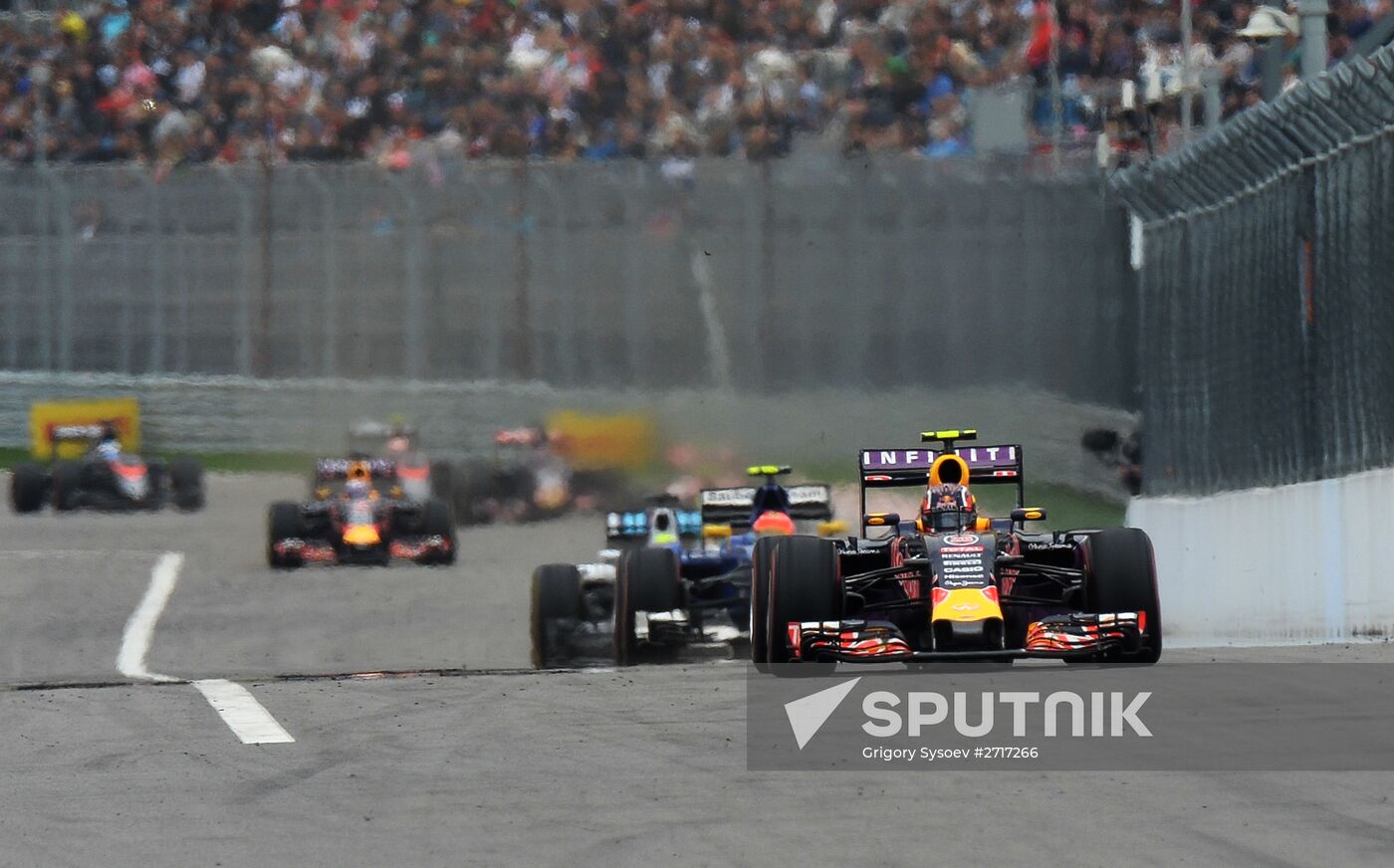 Auto racing. Formula 1. Russian Grand Prix. Race