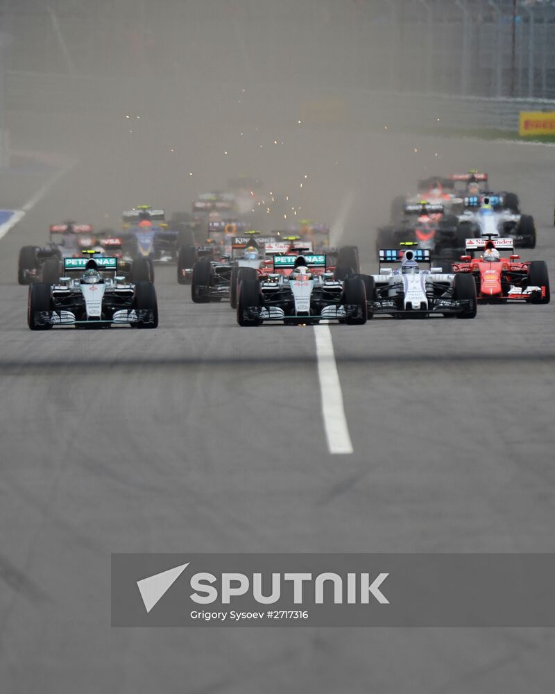 Car racing. 2015 Formula 1 Racing Grand Prix. Race