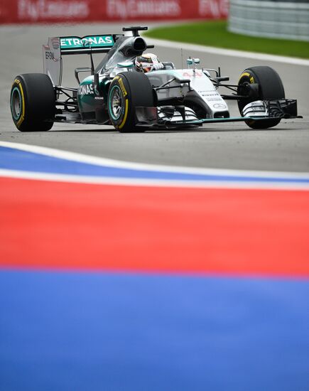 Auto racing. Formula 1. Russian Grand Prix. Race