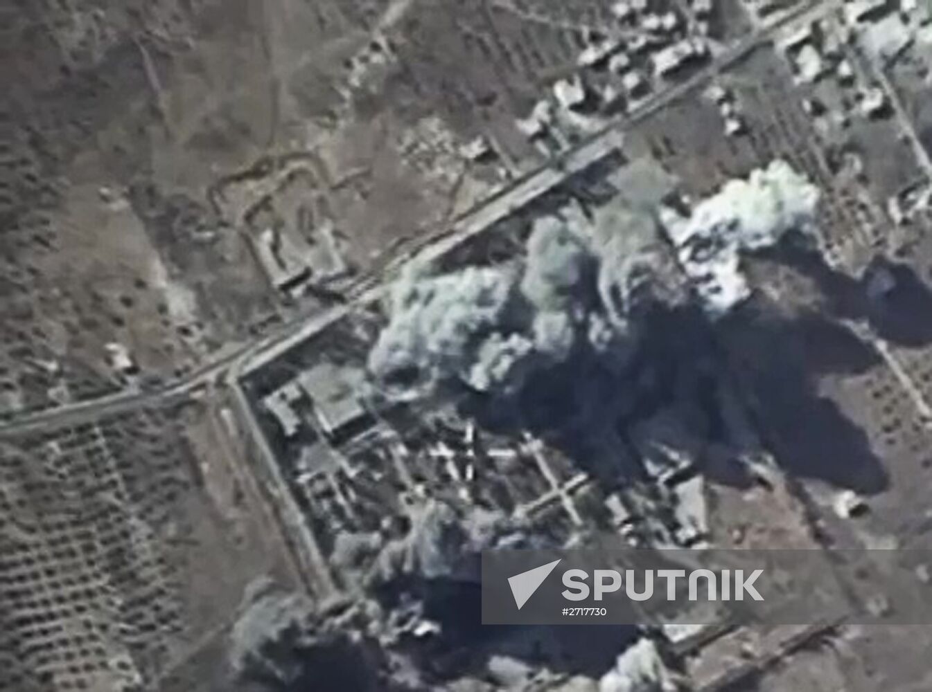 Russian Air Force bombs Islamic State training camps in Syria