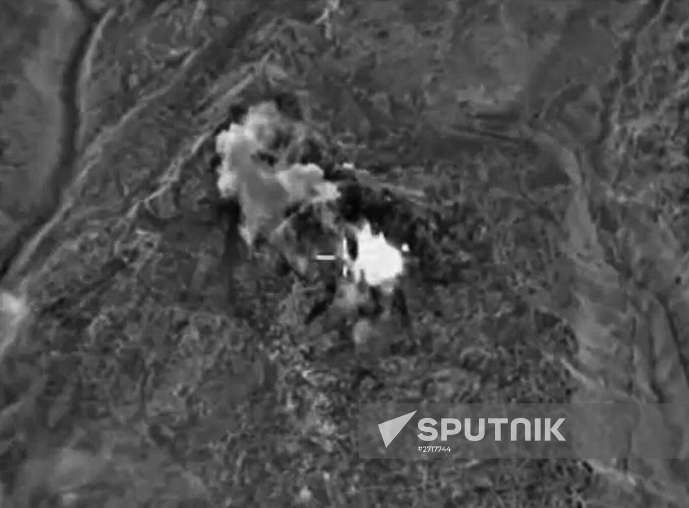 Russian Air Force bombs Islamic State training camps in Syria