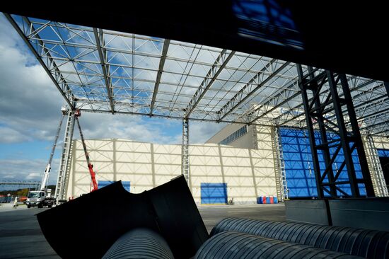 Construction of ship-building complex Zvezda