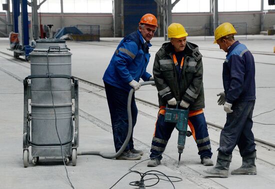 Construction of ship-building complex Zvezda