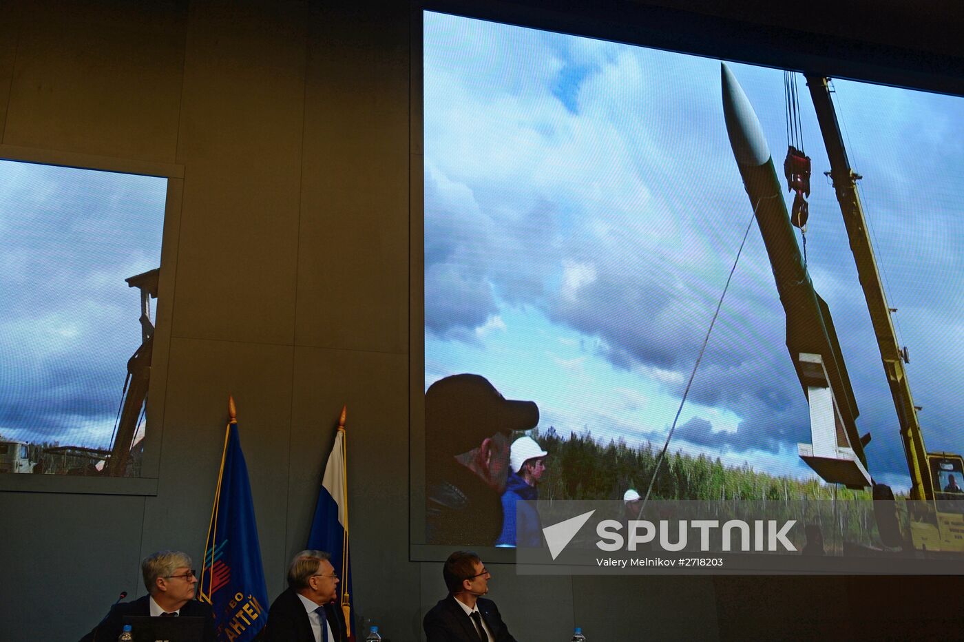 Presenting the results of the Boeing 777 crash simulation