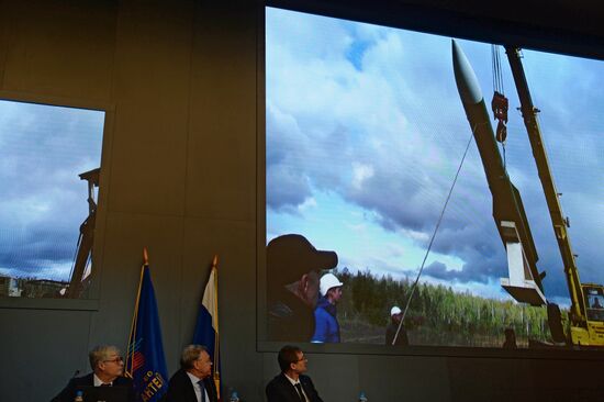 Presenting the results of the Boeing 777 crash simulation