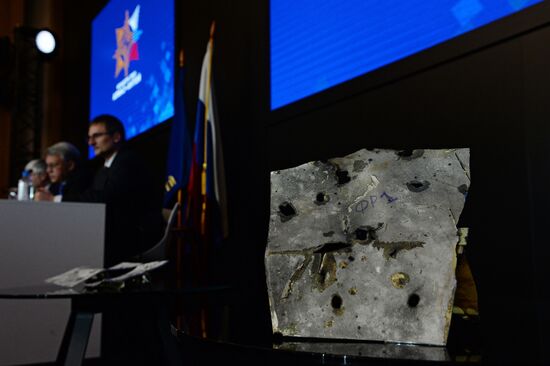 Presenting the results of the Boeing 777 crash simulation