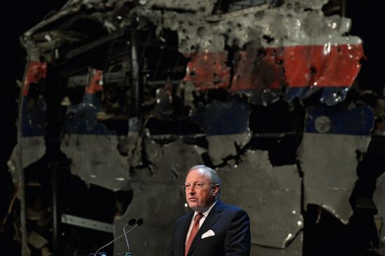 Dutch Safety Board releases report on Malaysia Airlines Flight MH17 crash