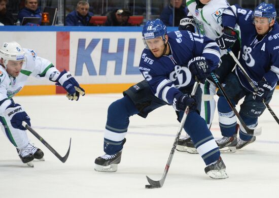 Ice hockey. KHL. Dynamo Moscow vs. Yugra