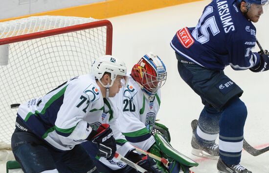 Ice hockey. KHL. Dynamo Moscow vs. Yugra