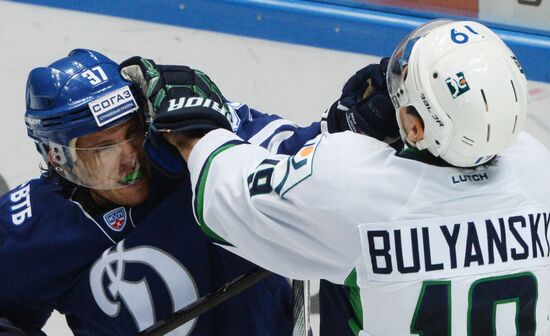 Ice hockey. KHL. Dynamo Moscow vs. Yugra