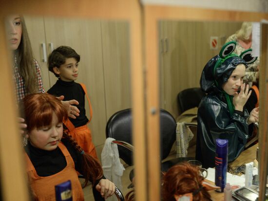 "Vixen. Love" dress reheasal