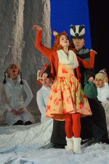 "Vixen. Love" dress reheasal