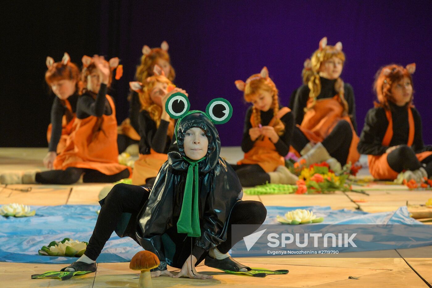 "Vixen. Love" dress reheasal