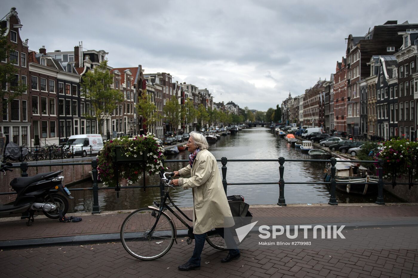 World cities. Amsterdam
