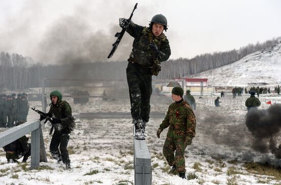 National testsRussian INterior Troops for the right to wear maroon beret