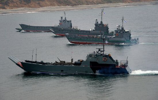 Pacific Fleet Marines Brigade holds exercise