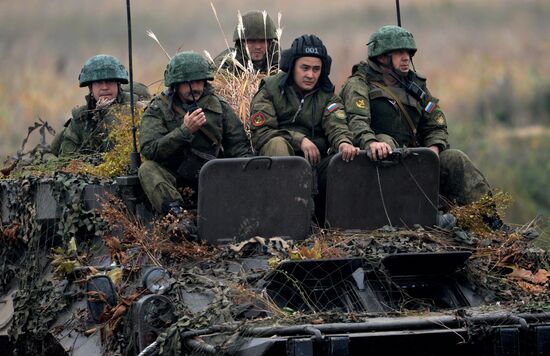 Pacific Fleet Marines Brigade holds exercise